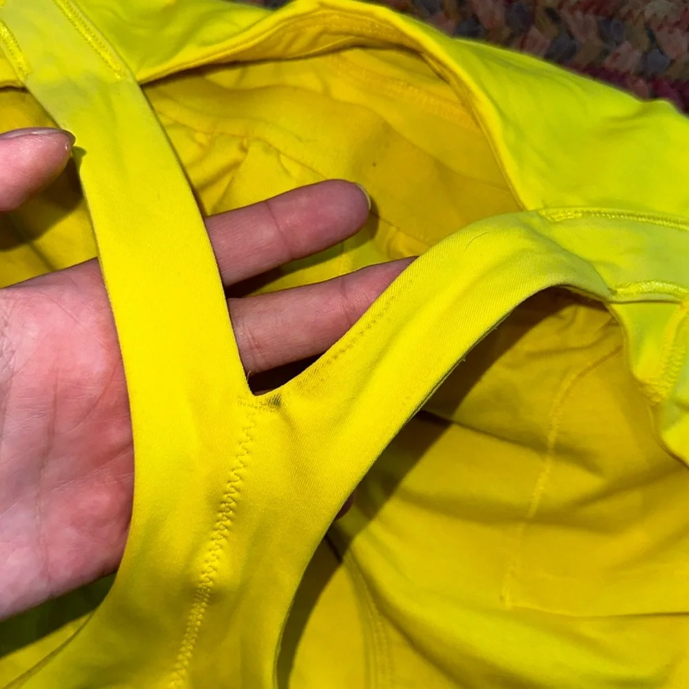 LULULEMON BRIGHT YELLOW ATHLETIC TANK WORK OUT TENNIS GOLF PICKLEBALL WAIST